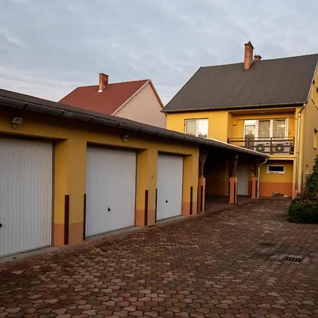 Tatil Evi Canary Color